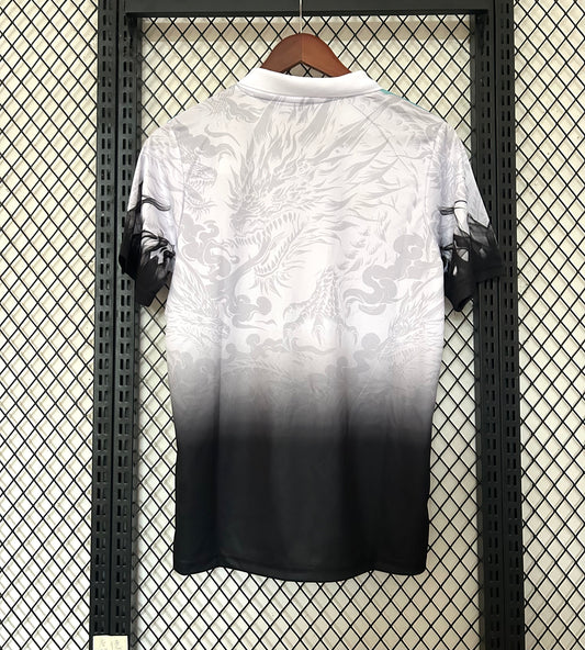 Concept Réal Dragon Bleu-Noir col