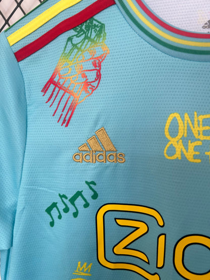 Concept Ajax Bob Marley Bleu