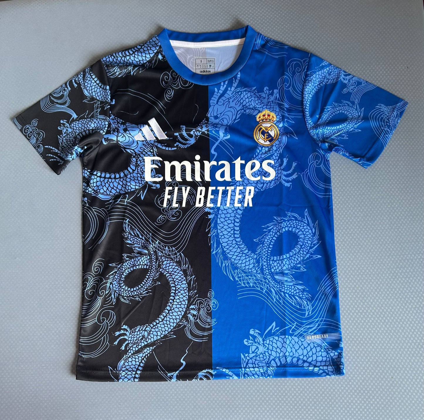 Concept Réal Dragon V4 Noir-Bleu