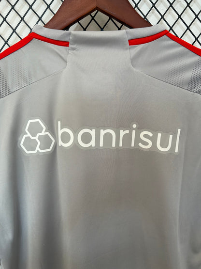 Concept Sport Club Internacional Gris