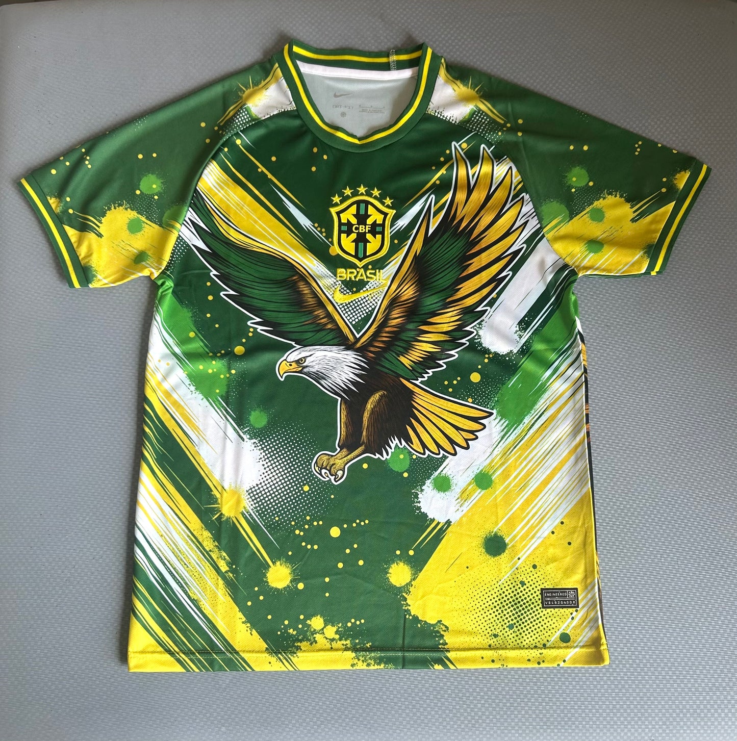 Concept Brésil Aigle Vert-Jaune