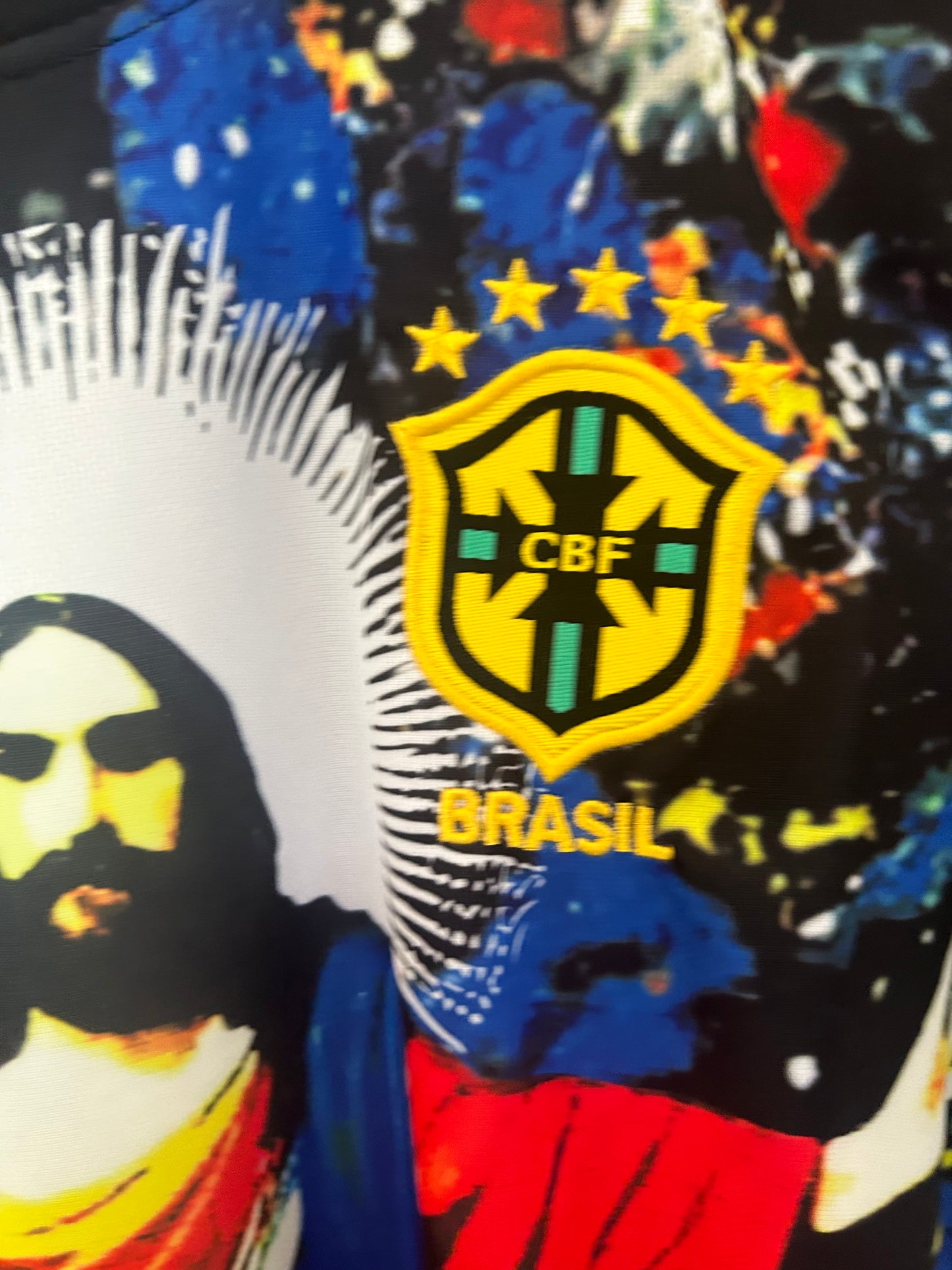 Concept Brésil Christ Rouge-Bleu